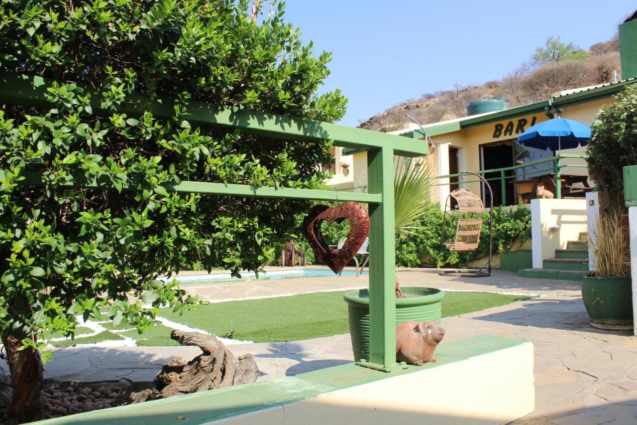 Onganga Hotel Pension วินด์ฮุก ภายนอก รูปภาพ