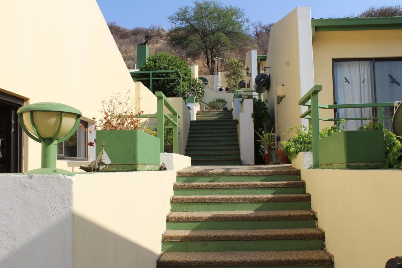 Onganga Hotel Pension วินด์ฮุก ภายนอก รูปภาพ
